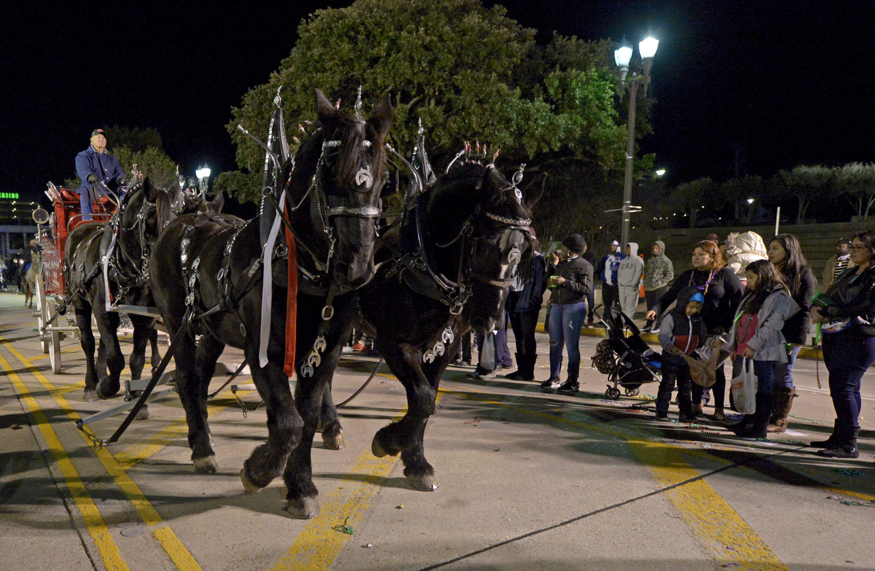 BR.xmasparade.121017 HS 1036.JPG